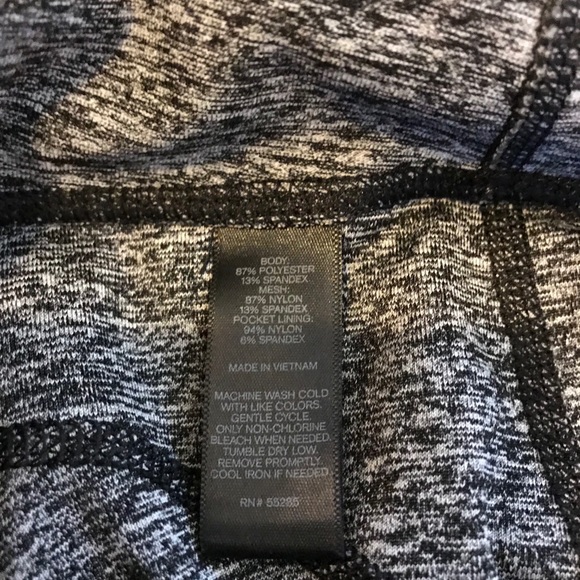 SOLD Express EXP Gray Mesh Crop Legging Size Small - Picture 6 of 8